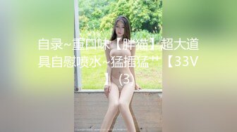 夜宵都吃完了跟我说你来姨妈 女的掀起裤子露出卫生巾 我不信于是伸手掏出来甩在桌上